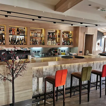 Mihailo Konaci Andjela * コパオニク